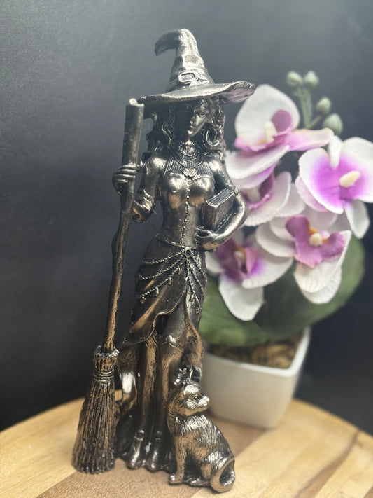 Magische Hexenfiguren