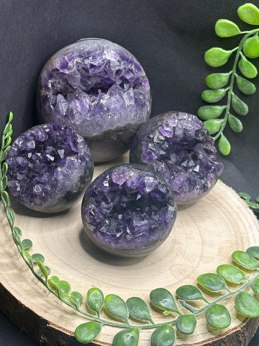 Amethyst-Kugeln (AA+ Qualität)