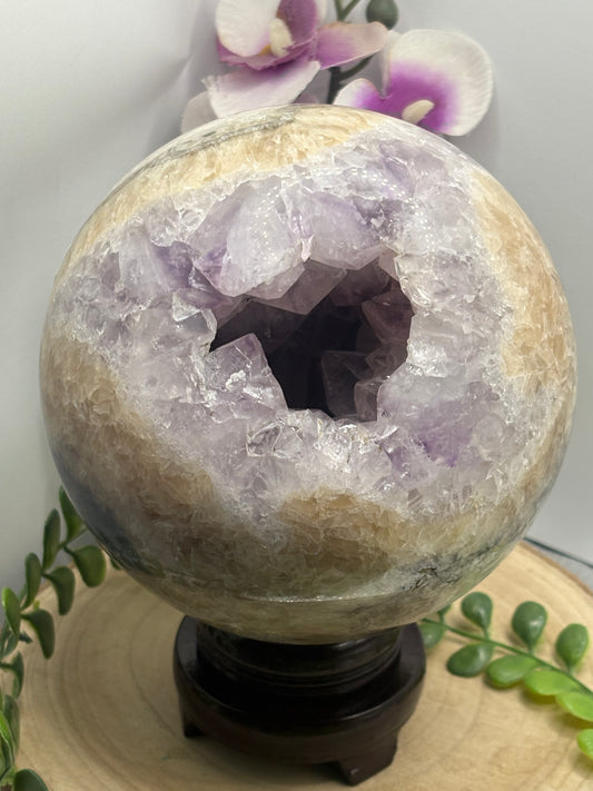 Amethyst-Achat Kugel mit Druse